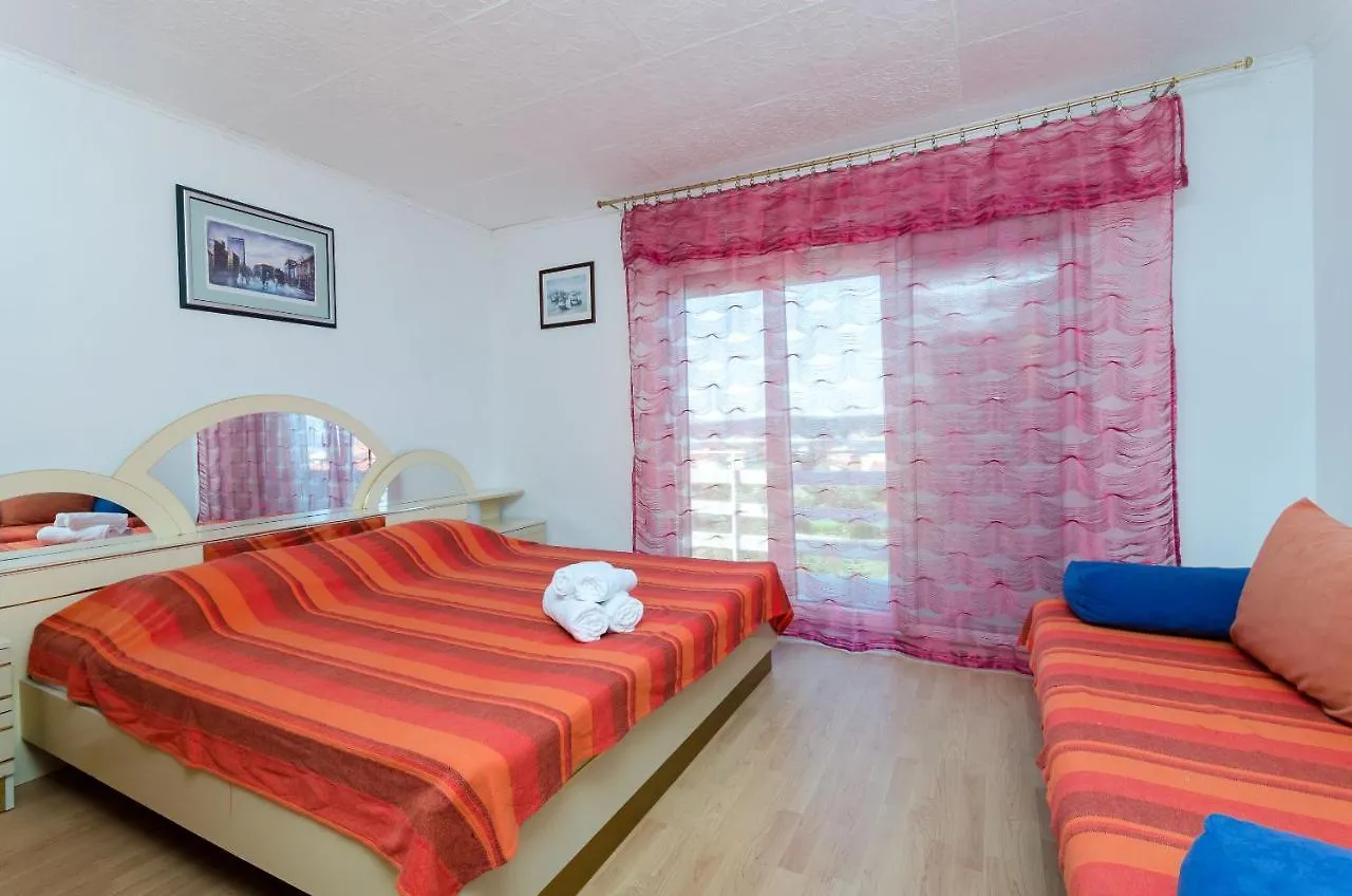 Apartments Opsenica Barbat na Rabu